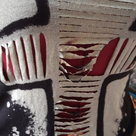 2/$20 Issi Tank 199 - Picture 3 of 4